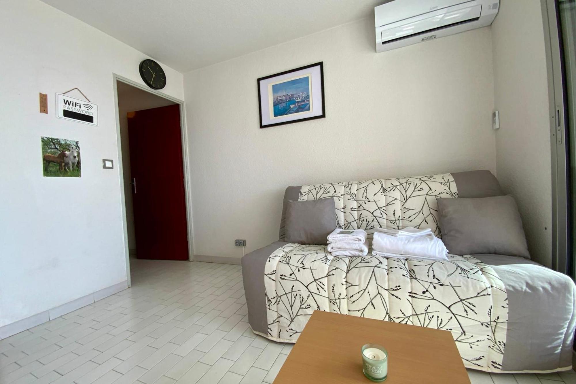 Groomi Le Cap D'Or- Beachfront With Air Conditioning! ปาลาวาส-เลส์-โฟลต์ ภายนอก รูปภาพ